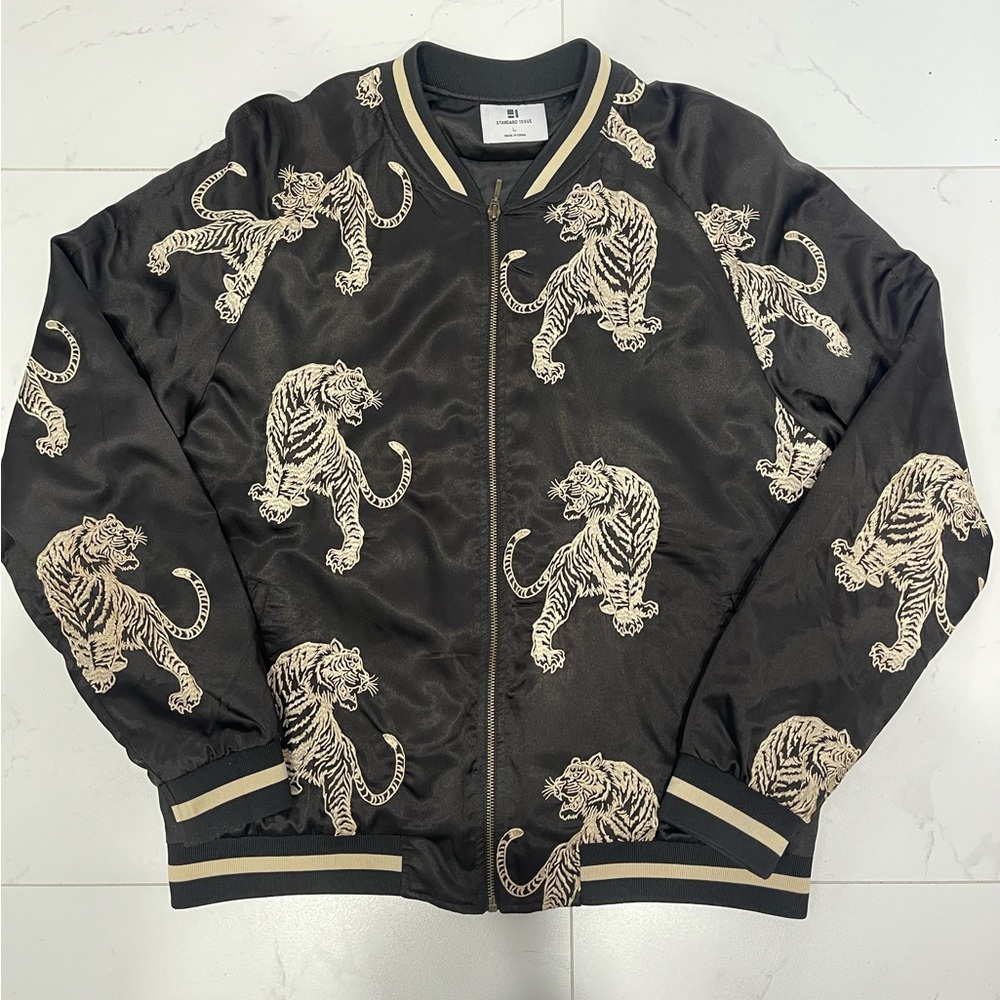 Standard issue NYC souvenir bomber jacket size large